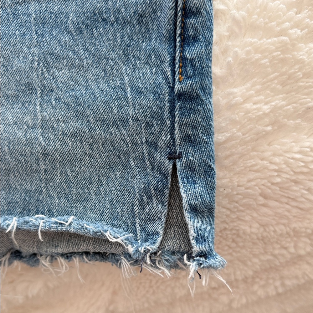 Abercrombie & Fitch Mom Short High Rise Jean Shorts - Picture 4 of 4
